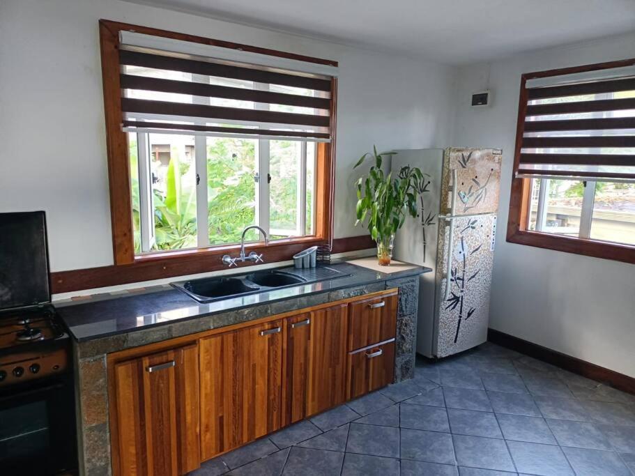 Surf House Holidays Ruisseau Creole Zewnętrze zdjęcie
